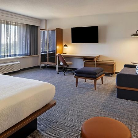 Courtyard By Marriott Baldwin Park Hotel Exterior photo
