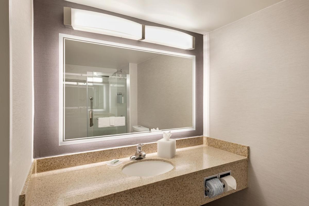 Courtyard By Marriott Baldwin Park Hotel Exterior photo