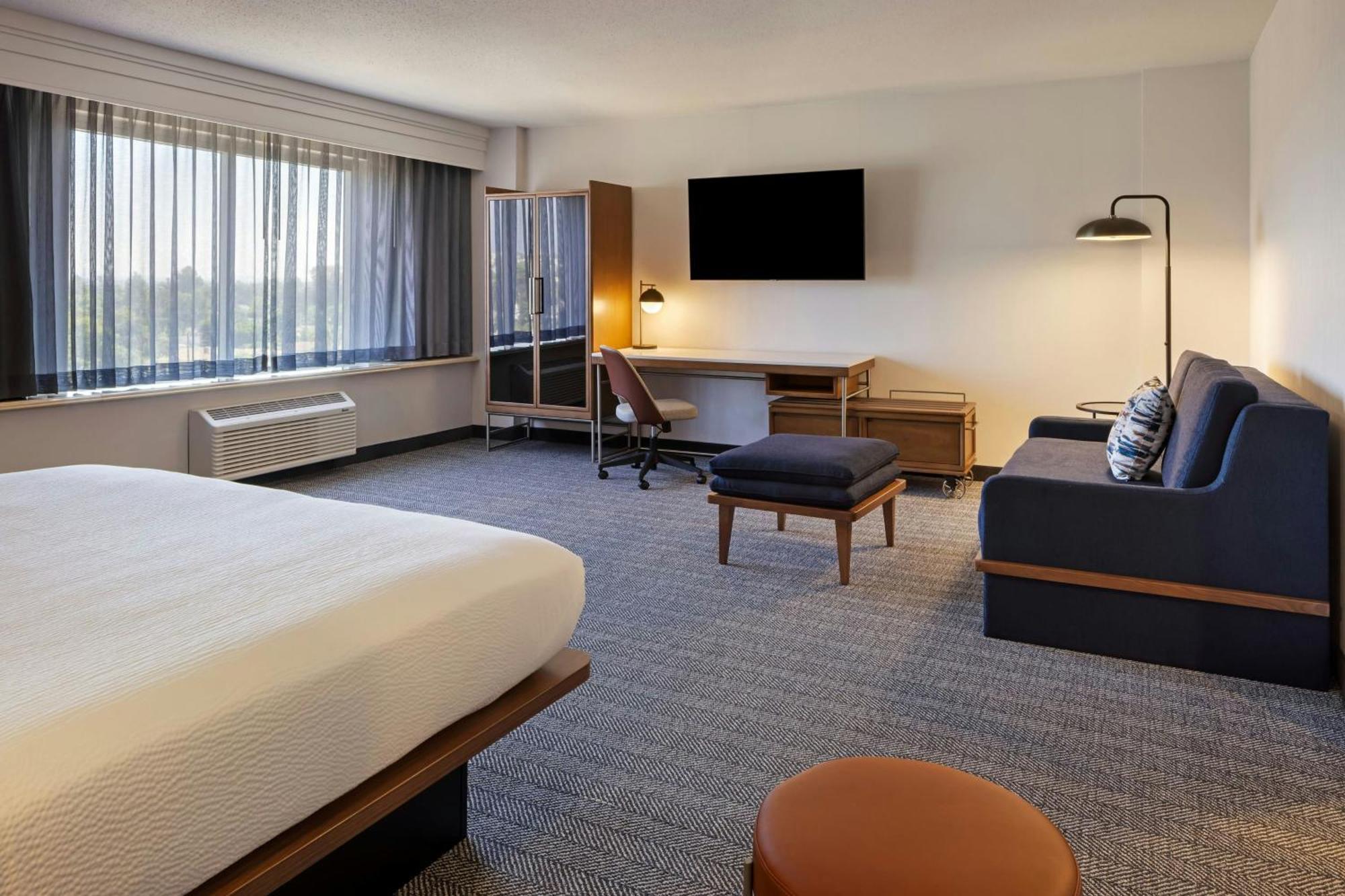 Courtyard By Marriott Baldwin Park Hotel Exterior photo