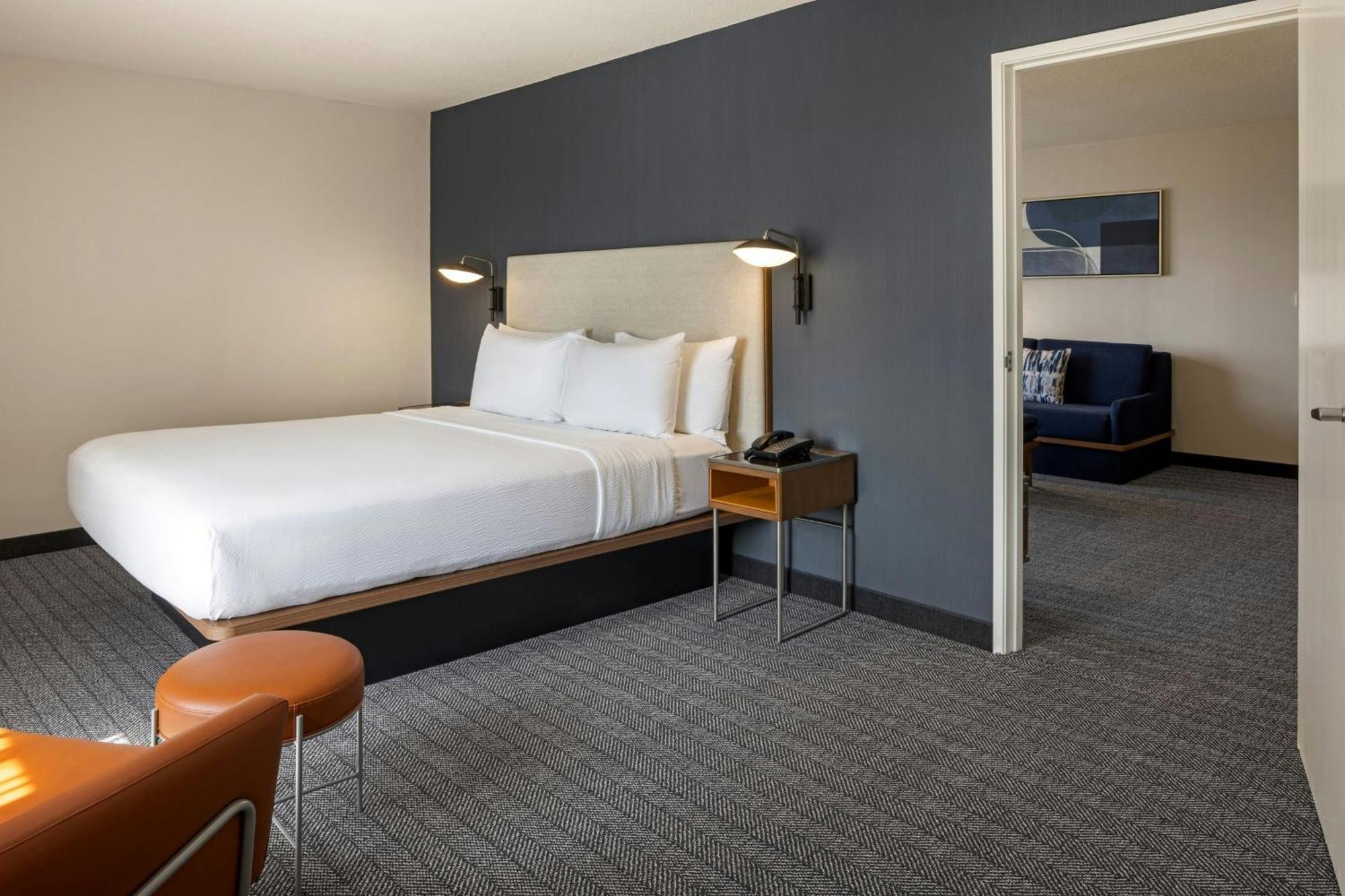 Courtyard By Marriott Baldwin Park Hotel Exterior photo