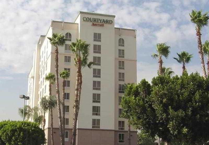 Courtyard By Marriott Baldwin Park Hotel Exterior photo